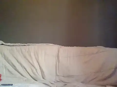 Snapshot of SmallGoodNutts chatting on 02/08/25, 02:27 SmallGoodNutts online show from 02/08/25, 02:27