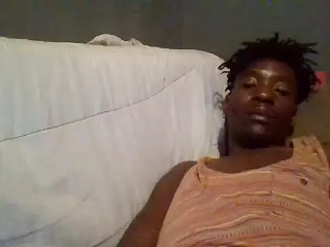 Snapshot of SmallGoodNutts chatting on 02/08/25, 08:53 SmallGoodNutts online show from 02/08/25, 08:53