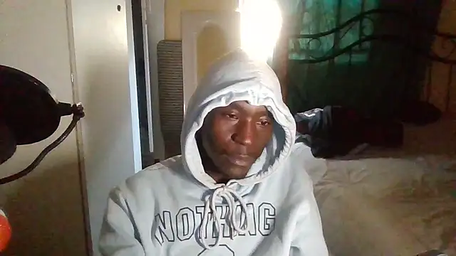 Snapshot of SmallGoodNutts chatting on 09/21/25, 08:16 SmallGoodNutts online show from 09/21/25, 08:16