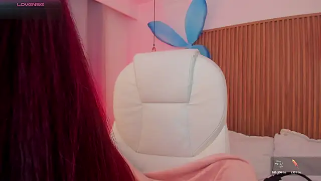 sophiecherry  online show from 11/04/25, 09:58