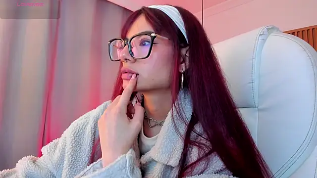 sophiecherry  online show from 11/24/25, 10:20