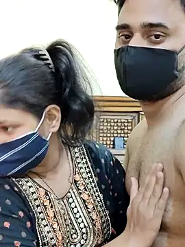 IND COUPLE1 online show from 02/05/25, 02:59