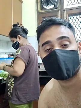 IND COUPLE1 online show from 02/22/25, 08:40