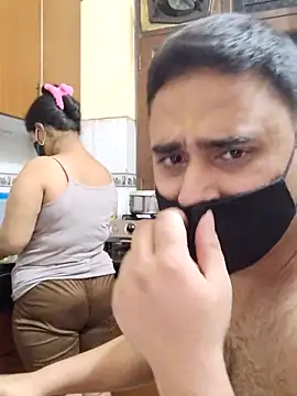 IND COUPLE1 online show from 02/26/25, 03:52