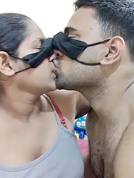 IND COUPLE1 online show from 03/01/25, 02:13