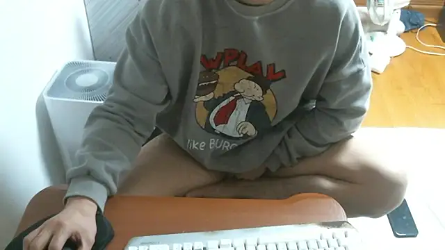 Snapshot of Stellan_0412 chatting on 02/03/26, 04:54 Stellan 0412 online show from 02/03/26, 04:54