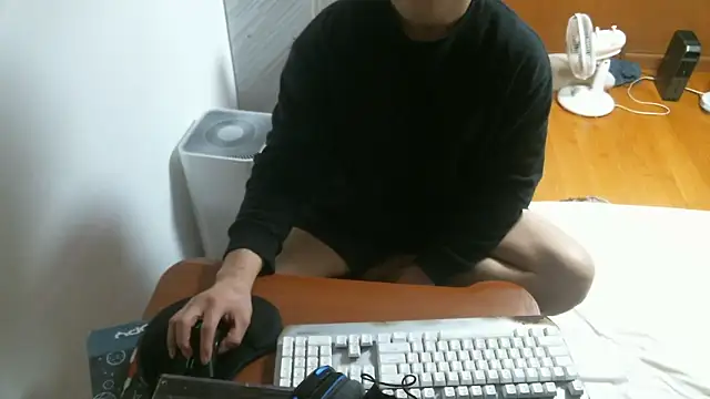 Snapshot of Stellan_0412 chatting on 02/09/26, 04:00 Stellan 0412 online show from 02/09/26, 04:00