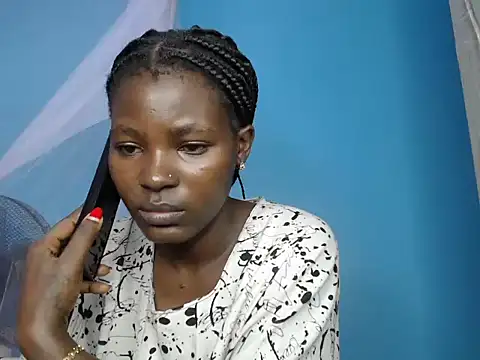 TrishaKalid online show from 11/13/25, 10:03