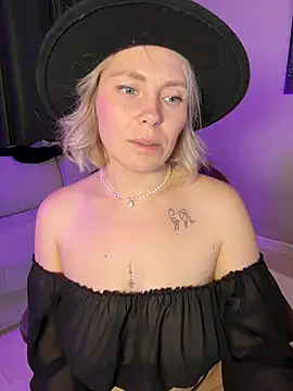 Charming Daphny online show from 03/12/26, 06:58