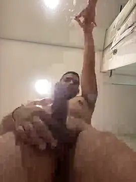 Juanes432 online show from 02/16/26, 04:47