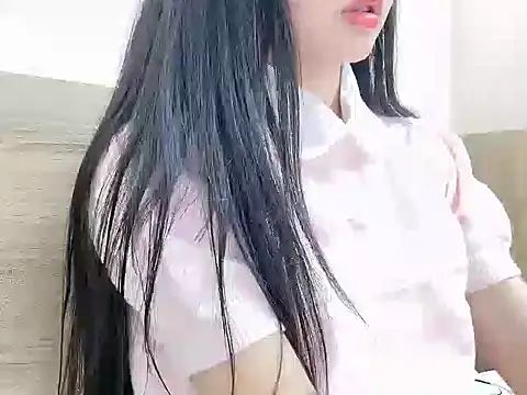 Snapshot of Virgo_686 chatting on 10/14/25, 12:50 Virgo 686 online show from 10/14/25, 12:50