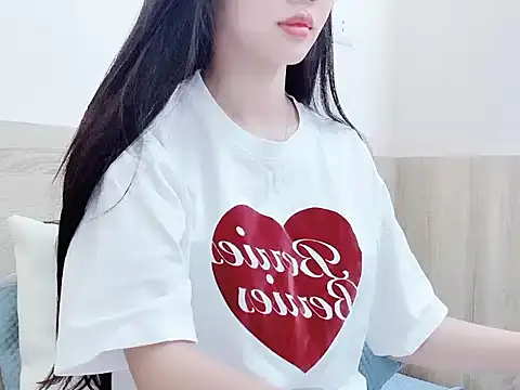 Snapshot of Virgo_686 chatting on 10/23/25, 12:26 Virgo 686 online show from 10/23/25, 12:26