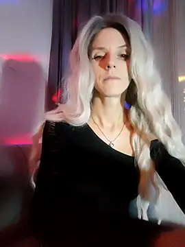 Snapshot of _LittleAngel_ chatting on 12/31/24, 09:28 LittleAngel online show from 12/31/24, 09:28