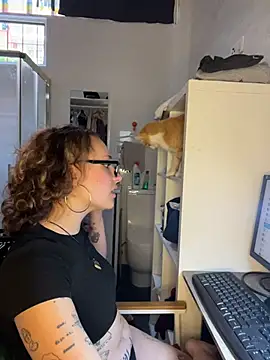 Hawitxui online show from 11/11/25, 10:37