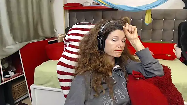 Snapshot of kellyterapy chatting on 11/20/25, 09:47 kellyterapy online show from 11/20/25, 09:47