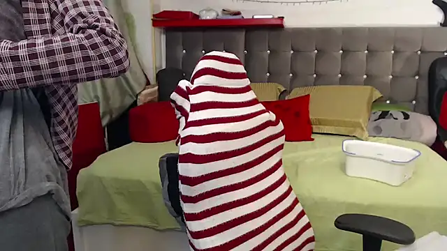 Snapshot of kellyterapy chatting on 11/24/25, 09:47 kellyterapy online show from 11/24/25, 09:47