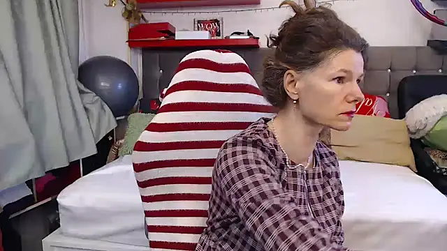 Snapshot of kellyterapy chatting on 02/23/26, 12:46 kellyterapy online show from 02/23/26, 12:46