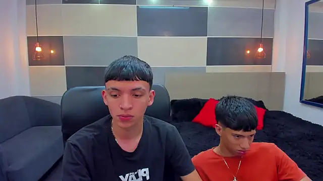 Snapshot of Juan_Nd_Steven chatting on 12/04/24, 04:21 Juan Nd Steven online show from 12/04/24, 04:21