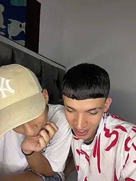 Snapshot of Juan_Nd_Steven chatting on 12/17/24, 04:01 Juan Nd Steven online show from 12/17/24, 04:01