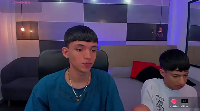 Snapshot of Juan_Nd_Steven chatting on 02/23/25, 12:27 Juan Nd Steven online show from 02/23/25, 12:27