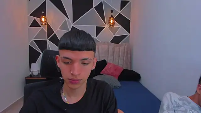 Snapshot of Juan_Nd_Steven chatting on 11/06/25, 04:24 Juan Nd Steven online show from 11/06/25, 04:24