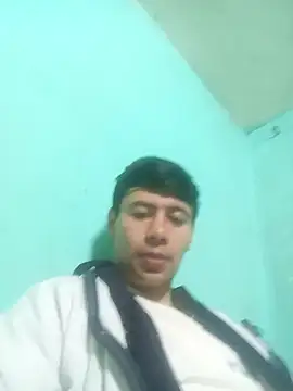 Snapshot of hotie7tvn chatting on 03/22/25, 12:46 hotie7tvn online show from 03/22/25, 12:46