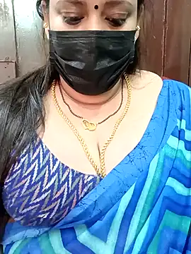 Snapshot of ashikaa_r chatting on 01/24/25, 07:51 ashikaa r online show from 01/24/25, 07:51