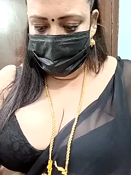 Snapshot of ashikaa_r chatting on 02/02/25, 01:19 ashikaa r online show from 02/02/25, 01:19