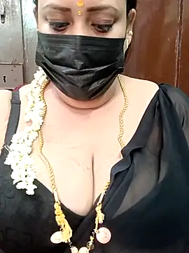 Snapshot of ashikaa_r chatting on 02/15/25, 07:16 ashikaa r online show from 02/15/25, 07:16