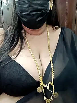 Snapshot of ashikaa_r chatting on 03/21/25, 08:17 ashikaa r online show from 03/21/25, 08:17