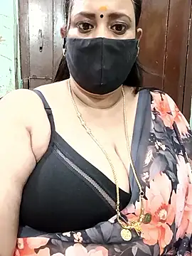 Snapshot of ashikaa_r chatting on 11/03/25, 06:09 ashikaa r online show from 11/03/25, 06:09