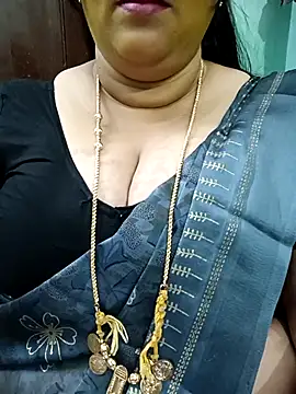 ashikaa r online show from 12/21/25, 05:53