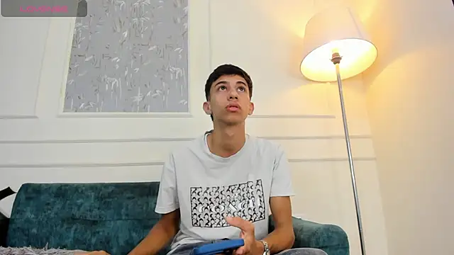 Lucian Davi online show from 10/06/25, 12:13