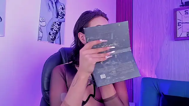 miah connor online show from 10/03/25, 07:44