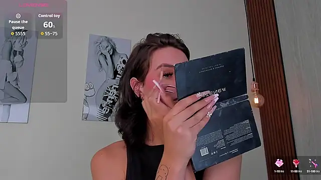 miah connor online show from 10/10/25, 08:19