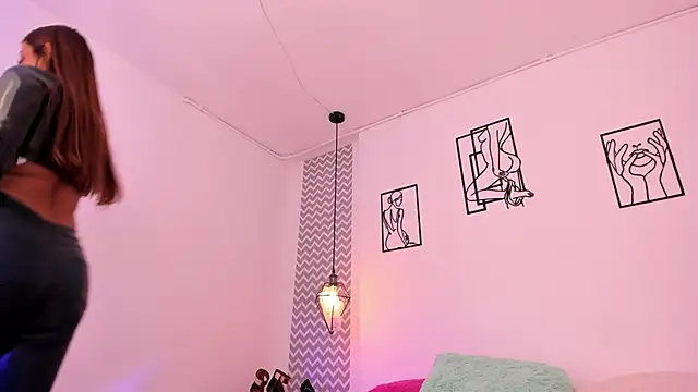 ari amisi online show from 02/25/26, 05:11