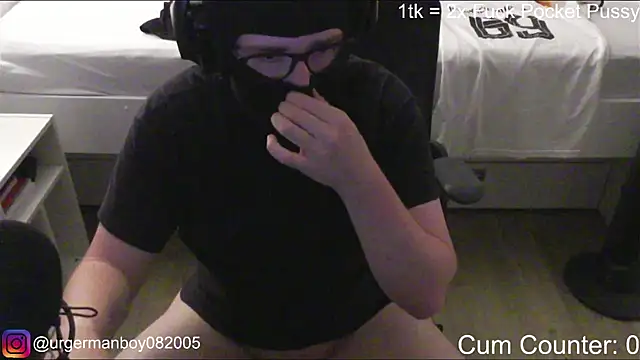 HornyTeenBoy64 online show from 07/19/26, 02:54