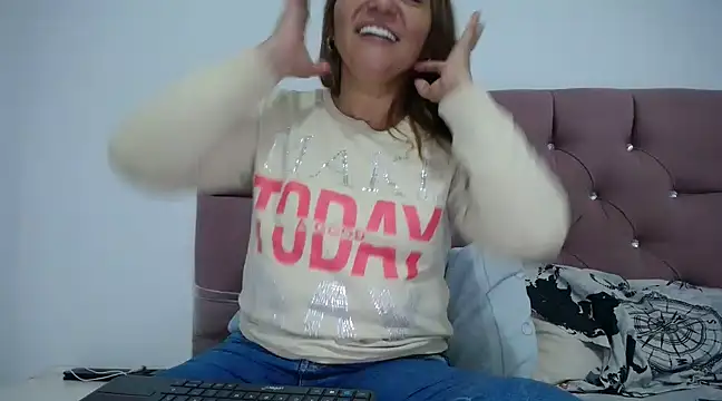 mirand zackyx online show from 01/31/25, 12:29