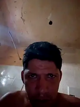 Snapshot of Alonsomadeira chatting on 07/11/26, 12:35 Alonsomadeira online show from 07/11/26, 12:35