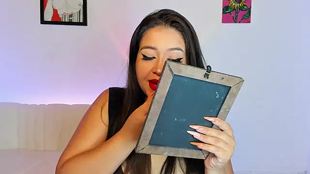 LiahDiaz online show from 12/19/25, 04:36