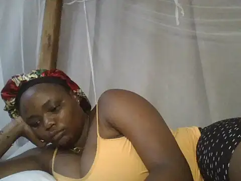 Snapshot of mummie_Nasty254 chatting on 09/10/25, 12:10 mummie Nasty254 online show from 09/10/25, 12:10