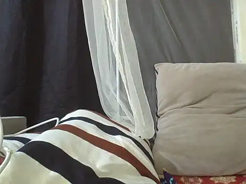 Snapshot of mummie_Nasty254 chatting on 11/15/25, 10:48 mummie Nasty254 online show from 11/15/25, 10:48