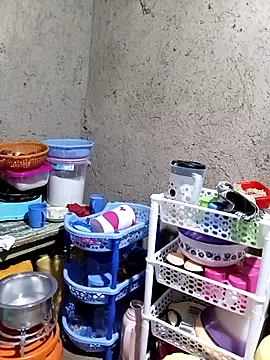 pretty prickle online show from 03/15/26, 05:35