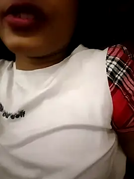 Snapshot of Hot_Goldengirl chatting on 03/10/25, 03:12 Hot Goldengirl online show from 03/10/25, 03:12