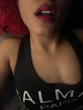 Snapshot of Hot_Goldengirl chatting on 09/14/25, 09:14 Hot Goldengirl online show from 09/14/25, 09:14