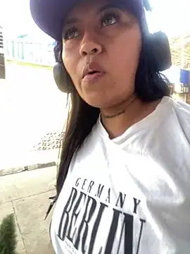 Snapshot of luisa16xxx chatting on 01/15/25, 09:20 luisa16xxx online show from 01/15/25, 09:20