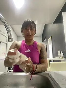 Snapshot of luisa16xxx chatting on 03/01/25, 09:15 luisa16xxx online show from 03/01/25, 09:15