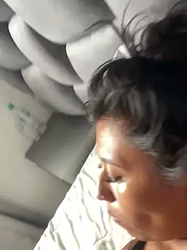 Snapshot of luisa16xxx chatting on 03/16/25, 09:37 luisa16xxx online show from 03/16/25, 09:37