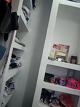 luisa16xxx online show from 03/27/26, 07:35