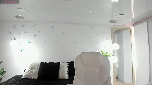  Antonnela  online show from 04/06/26, 02:40